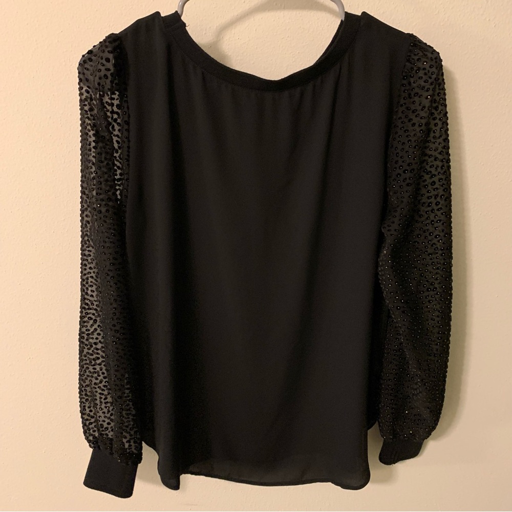 Loft Top with Shiny Sleeve Details Size Small - Picture 3 of 4